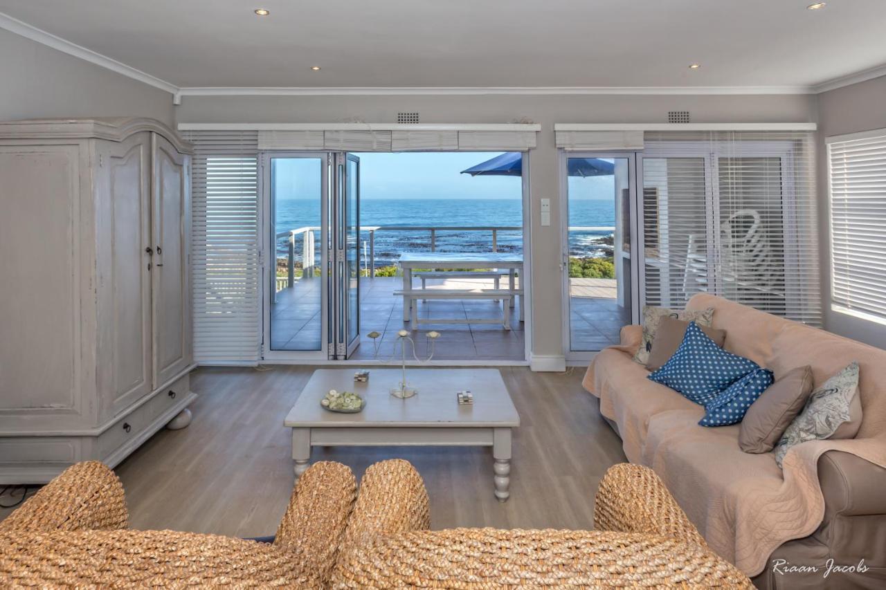 Ons C-Huis - Gansbaai Seafront Accommodation, Back-Up Power Extérieur photo