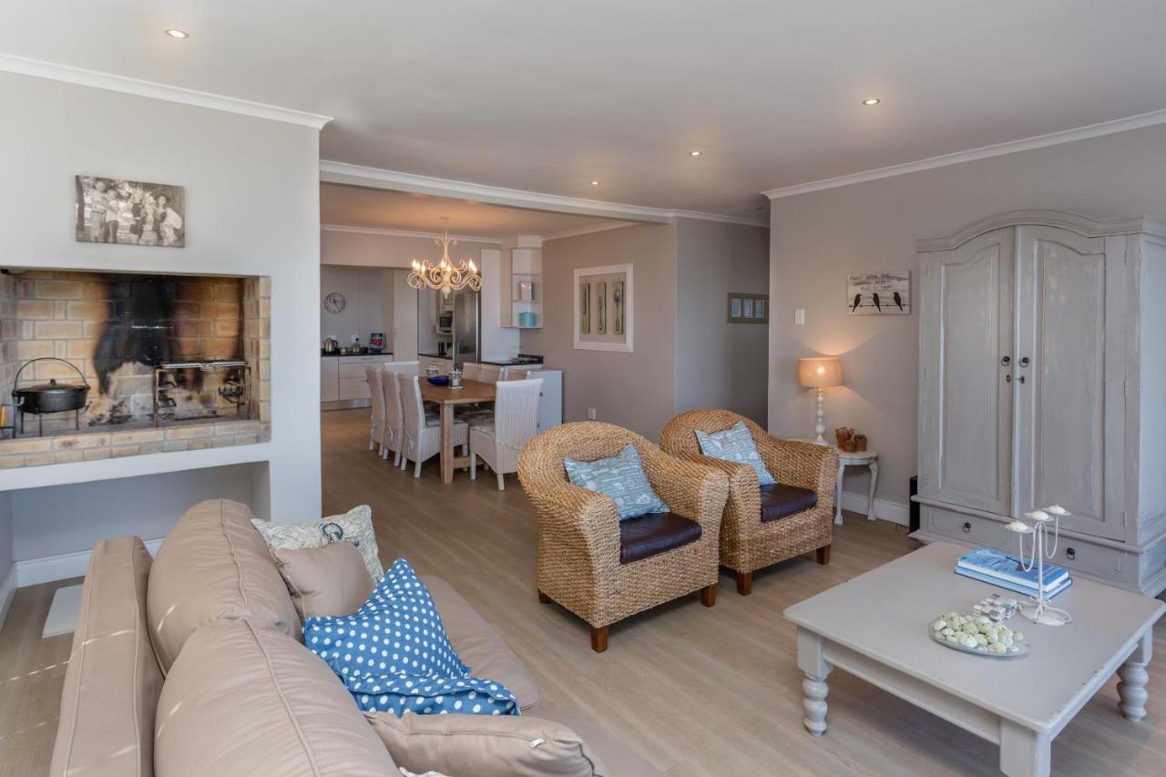 Ons C-Huis - Gansbaai Seafront Accommodation, Back-Up Power Extérieur photo